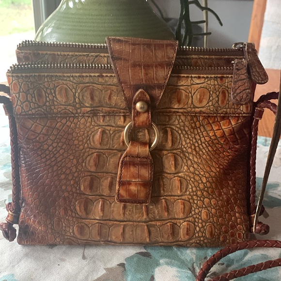 Brahmin Handbags - Brahmin Leather Crossbody